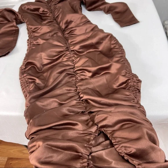 🌟SOLD PRETTYLITTLETHING Chocolate high neck underwire detail ruched midi 6 NEW - Picture 12 of 15